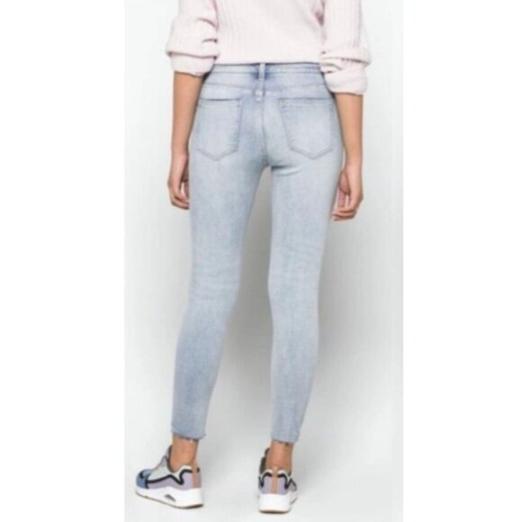 NWT Pistola Arielle Skinny Scissor Cut Hem Jeans in No Pressure Light Wash Sz 28 - Picture 4 of 13